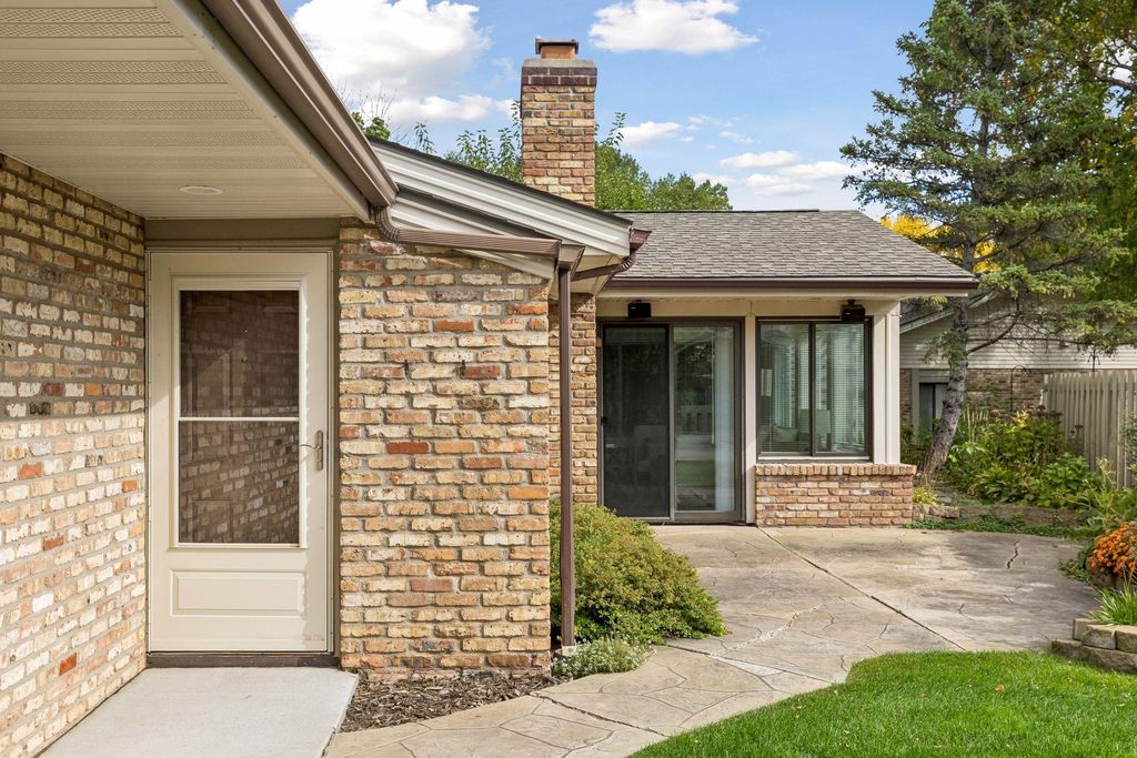 1860 Juneau Lane N, Plymouth, MN 55447 — photo 4