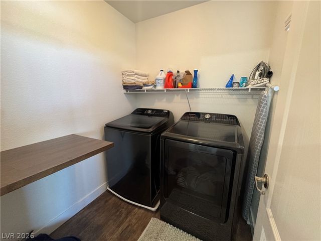 7379 Glorious Sun Drive, Las Vegas, NV 89178