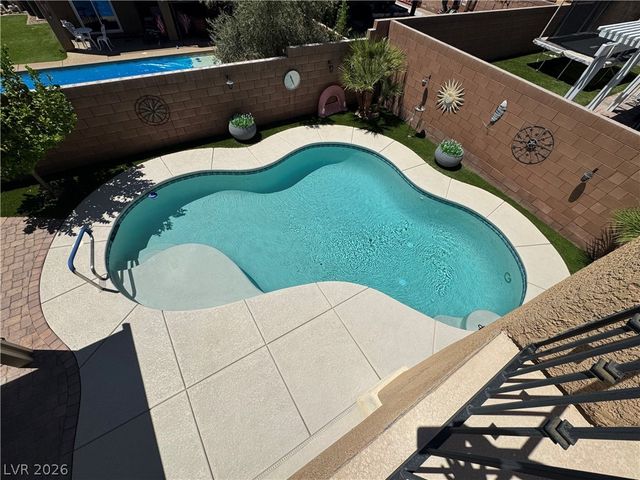 7379 Glorious Sun Drive, Las Vegas, NV 89178