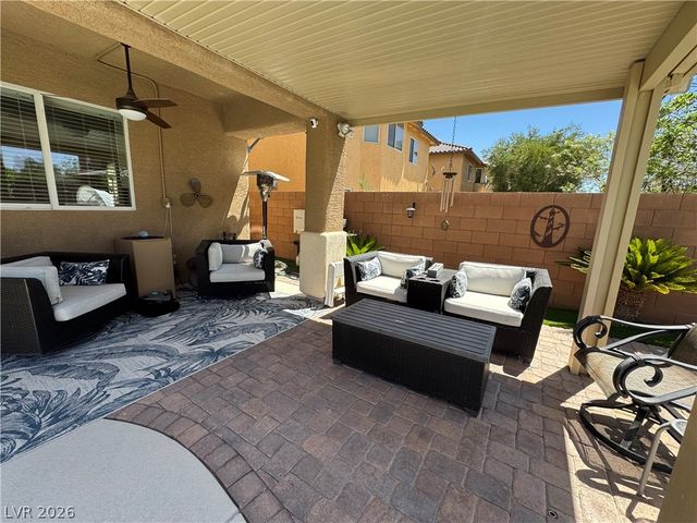 7379 Glorious Sun Drive, Las Vegas, NV 89178