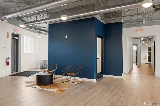21103 Gratiot Avenue, Eastpointe, MI 48021