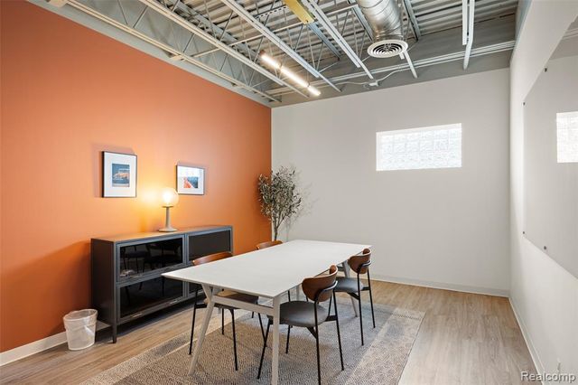 21103 Gratiot Avenue, Eastpointe, MI 48021