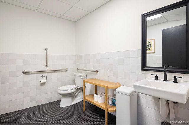 21103 Gratiot Avenue, Eastpointe, MI 48021