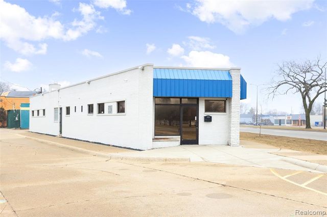 21103 Gratiot Avenue, Eastpointe, MI 48021