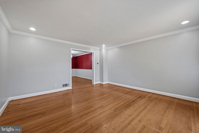 21 SKIDMORE CT, Baltimore, MD 21204