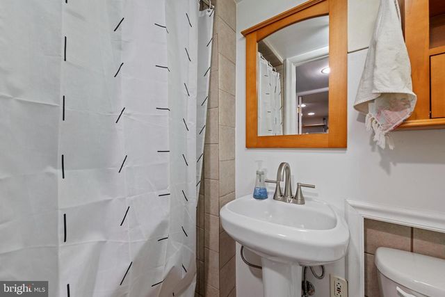21 SKIDMORE CT, Baltimore, MD 21204