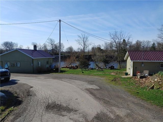 2125 Oak Orchard River Road, Carlton, NY 14571