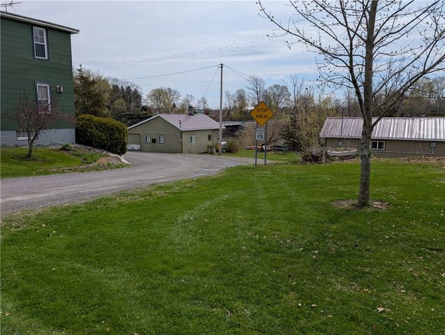 2125 Oak Orchard River Road, Carlton, NY 14571