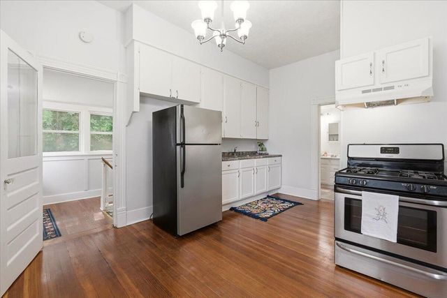 520 S 1ST Street, Council Bluffs, IA 51503