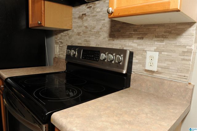 500 CAMDEN COVE CIRCLE, Calera, AL 35040