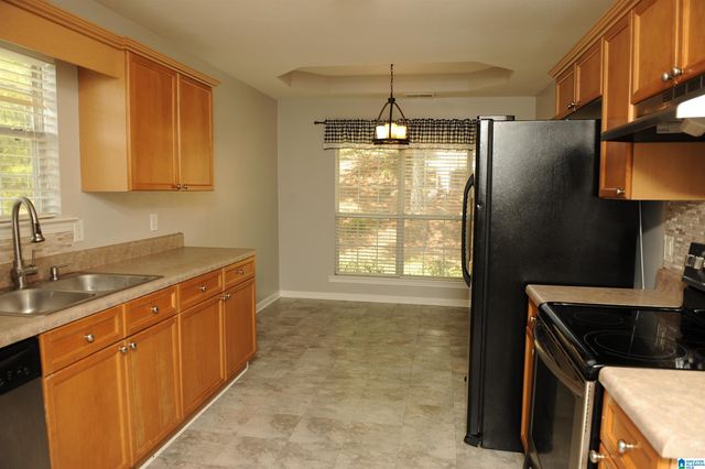 500 CAMDEN COVE CIRCLE, Calera, AL 35040