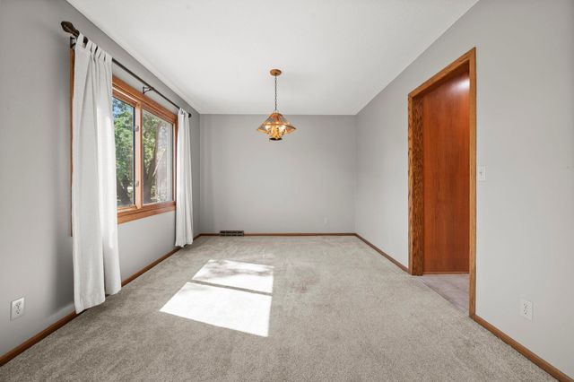 801 E 102nd Street, Bloomington, MN 55420
