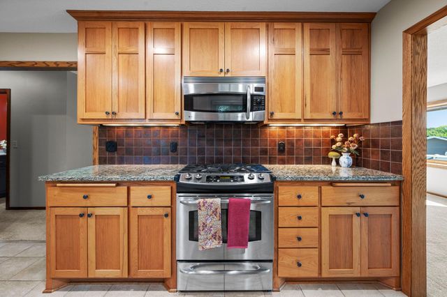 801 E 102nd Street, Bloomington, MN 55420