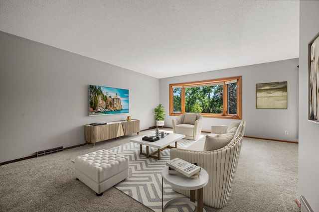 801 E 102nd Street, Bloomington, MN 55420