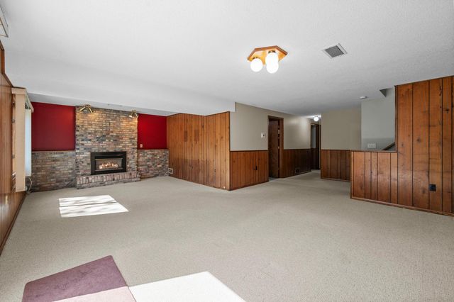801 E 102nd Street, Bloomington, MN 55420