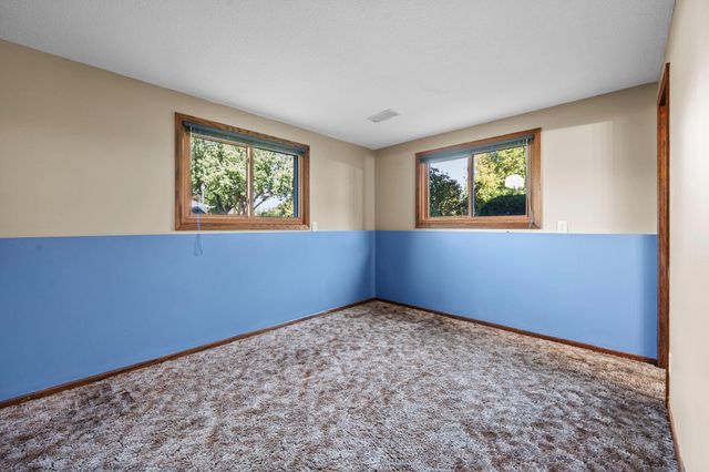 801 E 102nd Street, Bloomington, MN 55420