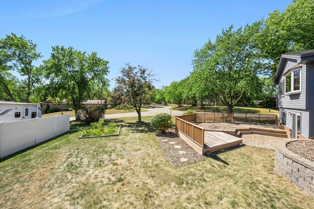 801 E 102nd Street, Bloomington, MN 55420