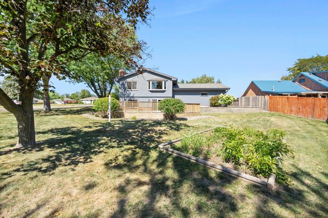 801 E 102nd Street, Bloomington, MN 55420