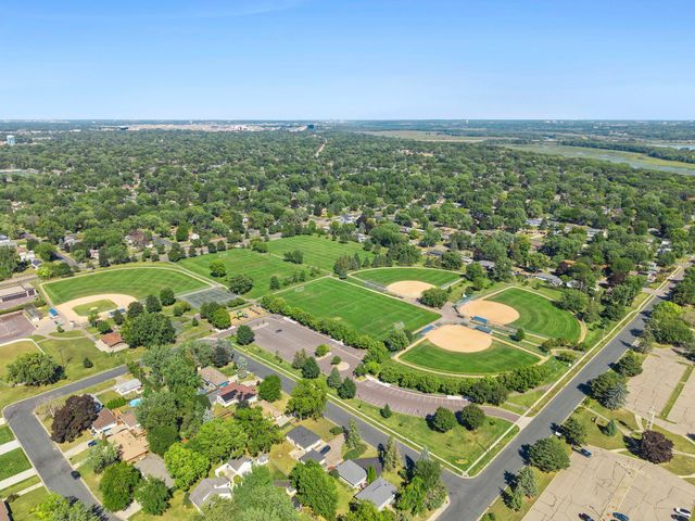 801 E 102nd Street, Bloomington, MN 55420