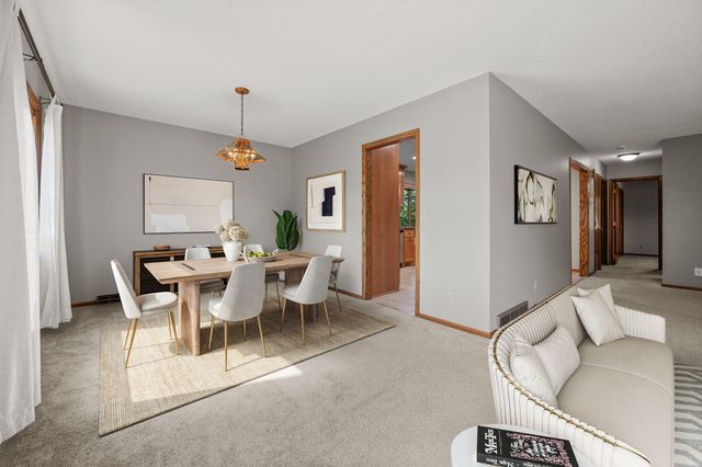 801 E 102nd Street, Bloomington, MN 55420