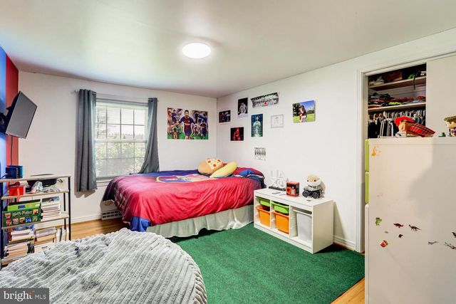2113 LYNDELL DR, Lancaster, PA 17601