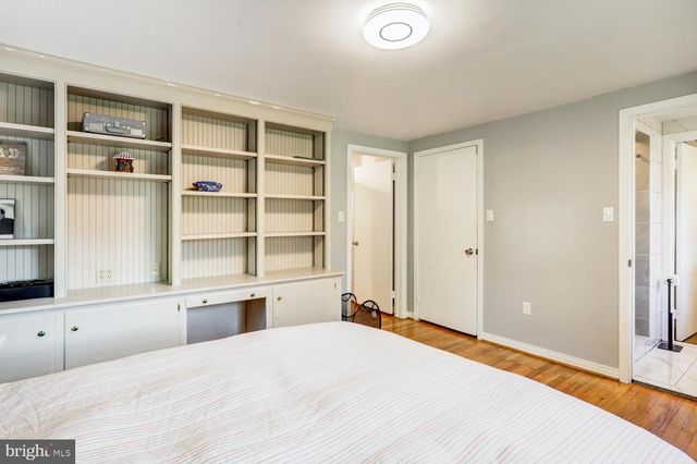 2113 LYNDELL DR, Lancaster, PA 17601