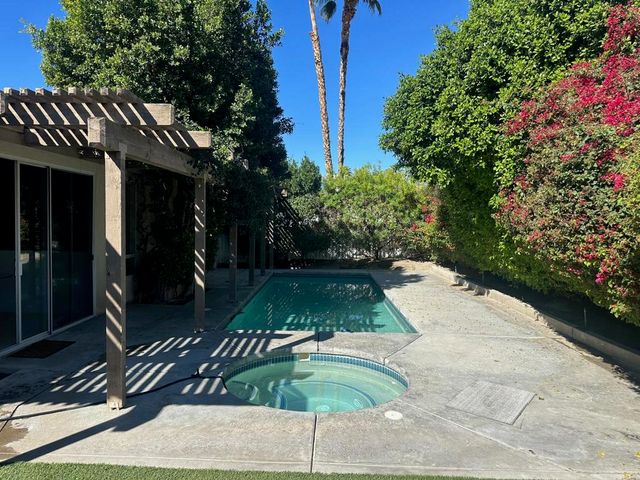 248 Strada Fortuna, Palm Desert, CA 92260