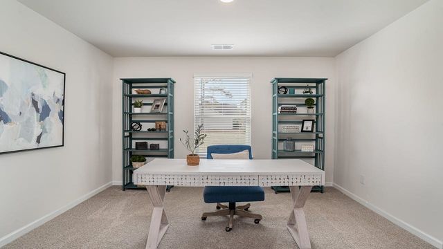 31 Ashworth Dr., Tabor City, NC 28463