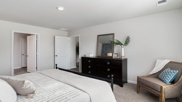 31 Ashworth Dr., Tabor City, NC 28463