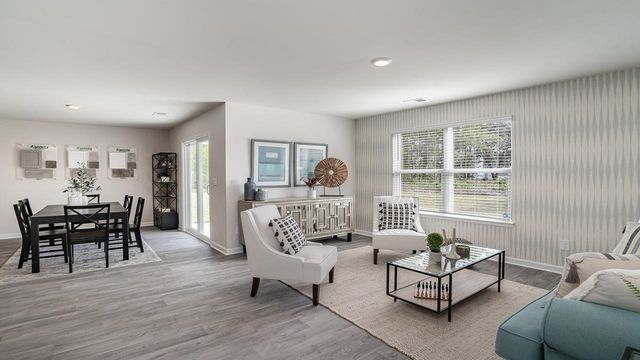 31 Ashworth Dr., Tabor City, NC 28463