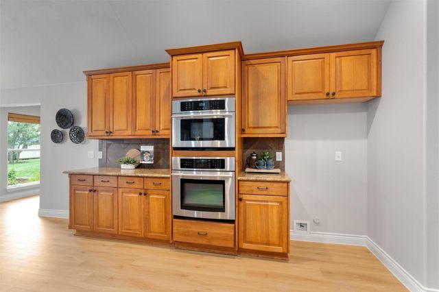 208 Neal DR, Liberty Hill, TX 78642