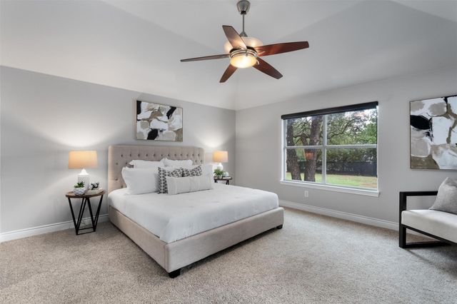 208 Neal DR, Liberty Hill, TX 78642