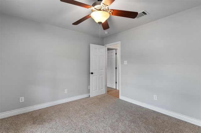 208 Neal DR, Liberty Hill, TX 78642
