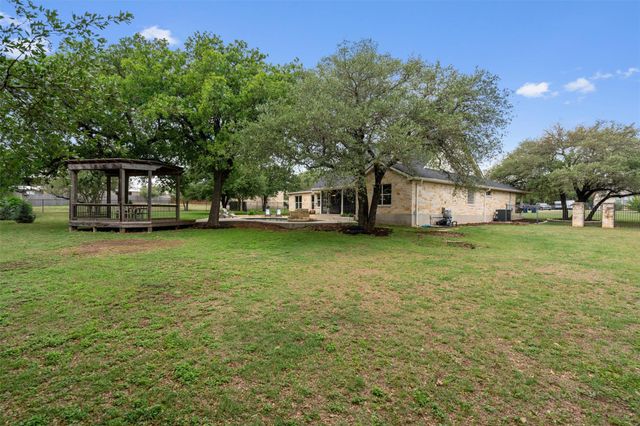 208 Neal DR, Liberty Hill, TX 78642