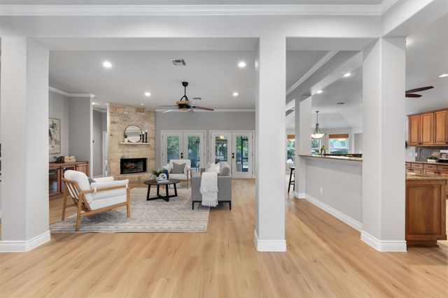 208 Neal DR, Liberty Hill, TX 78642