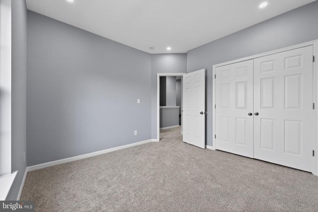 3 SWAN CT, Delran, NJ 08075