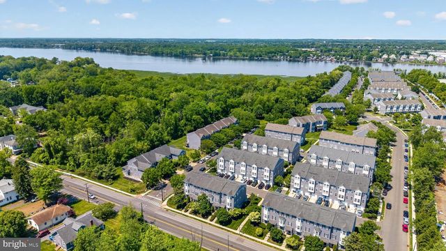 3 SWAN CT, Delran, NJ 08075
