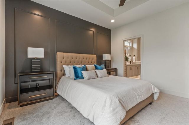 4125 NE Dearborn Lane, Lee's Summit, MO 64064