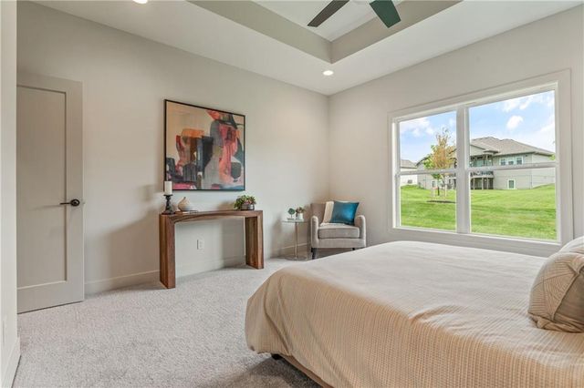 4125 NE Dearborn Lane, Lee's Summit, MO 64064