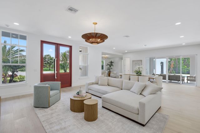 11899 Sanbourn Court, Palm Beach Gardens, FL 33412