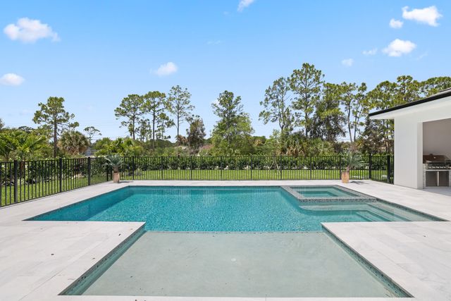 11899 Sanbourn Court, Palm Beach Gardens, FL 33412