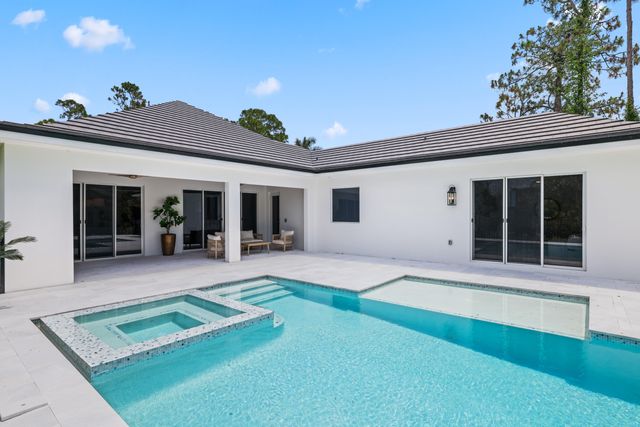 11899 Sanbourn Court, Palm Beach Gardens, FL 33412