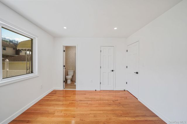 14225 250th Street, Rosedale, NY 11422