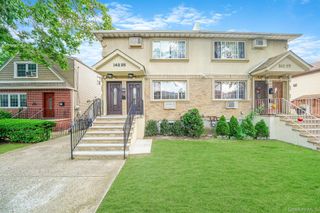 14225 250th Street, Rosedale, NY 11422