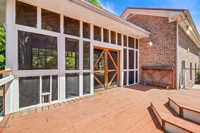 929 Old Baron Drive, Fuquay Varina, NC 27526