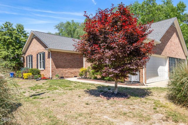 929 Old Baron Drive, Fuquay Varina, NC 27526