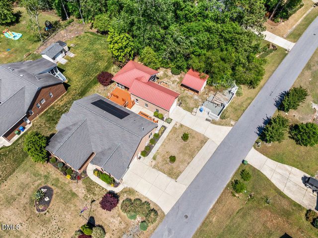 929 Old Baron Drive, Fuquay Varina, NC 27526