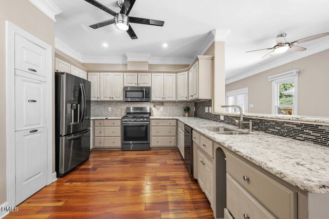 929 Old Baron Drive, Fuquay Varina, NC 27526