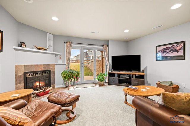 1835 IRON HORSE LOOP, Spearfish, SD 57783