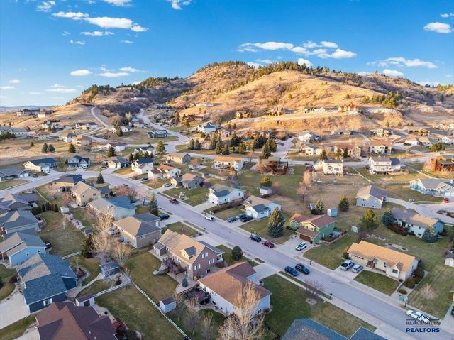 1835 IRON HORSE LOOP, Spearfish, SD 57783